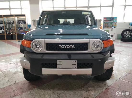 丰田越野小将兰德fj酷路泽硬派越野suv
