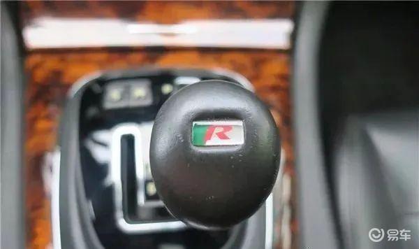 都是帅气大叔,颜值高到没朋友的捷豹xj!