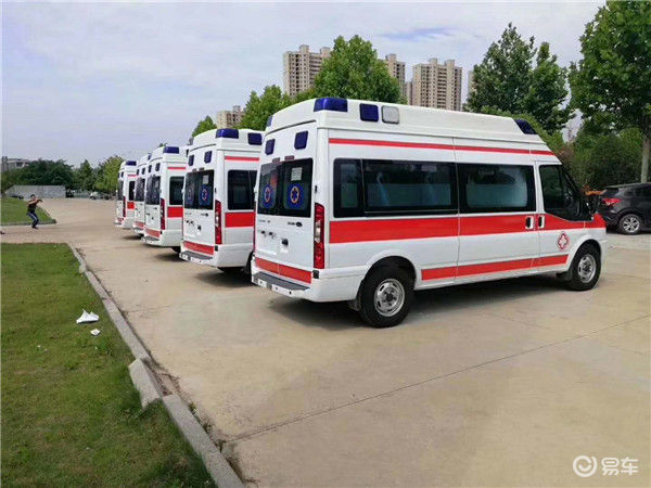 2020款监护型救护车-负压急救车-福特转运型救护车