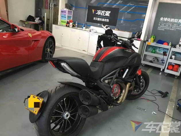 驭魔天使杜卡迪Diavel自定义拉花车身贴膜
