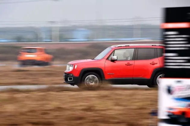 自由侠油耗高怎么解决 w640_h427_701ec363210b4558b77b99269685f425.jpg