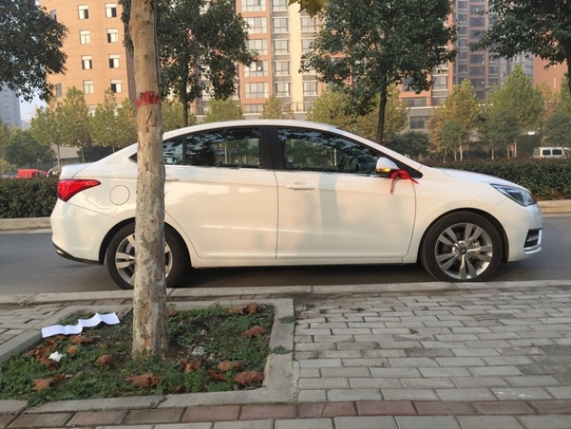 敢叫板吉利的国产车标配ESP,猛一看以为英菲