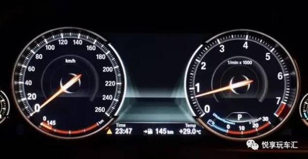 为什么bmw坚持橙红色仪表盘灯光?