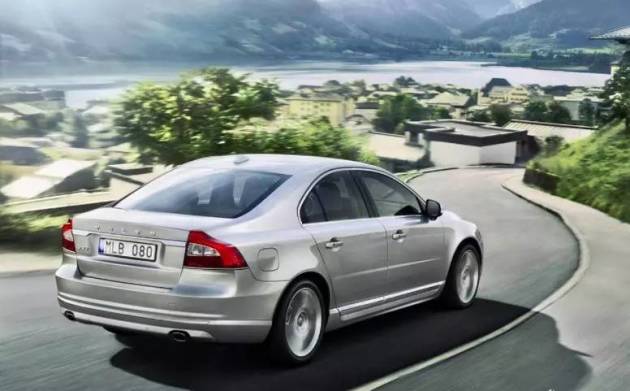 中国学历最高的有钱人喜欢开什么车?