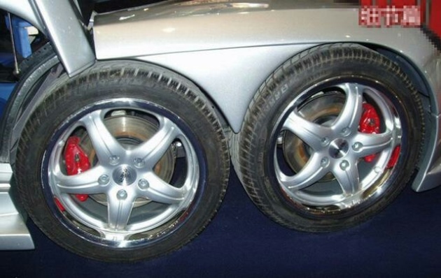 跑车轮胎图片 w640_h404_4b99db149a9c4bf48c96197fff5299f5.jpg