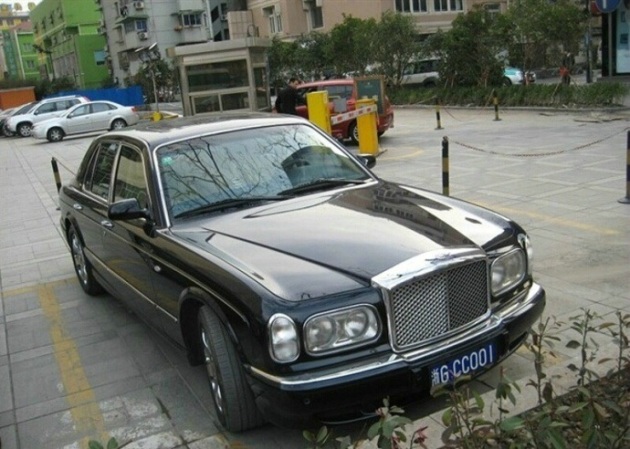 价值700万的豪车 车牌还绝版了