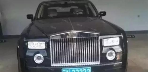 27辆车全是连号车牌,并且,都是同一个人的车