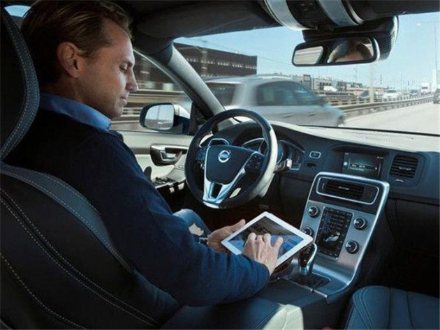 汽车技术的发展应尊重生命 切不可特斯拉