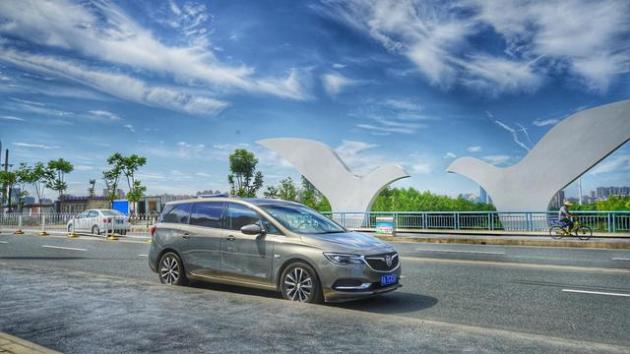 别克GL6 我真的不只是喜欢你那么简单