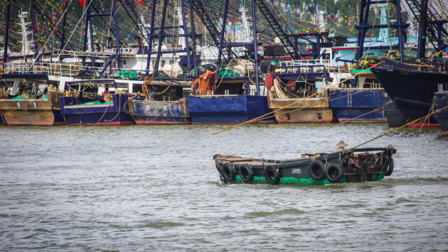 冒着台风自驾广东茂名,览祭海之盛况,品开渔之