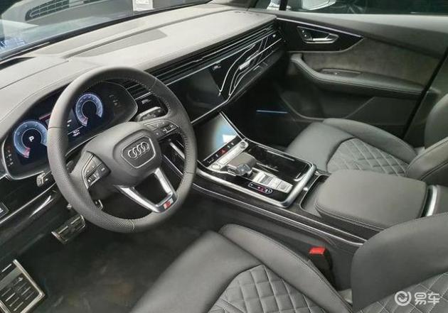 新款奥迪q7海外实拍内饰全新升级