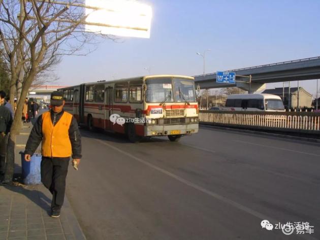 个性因路牌而生北京公交车的老铁牌记忆