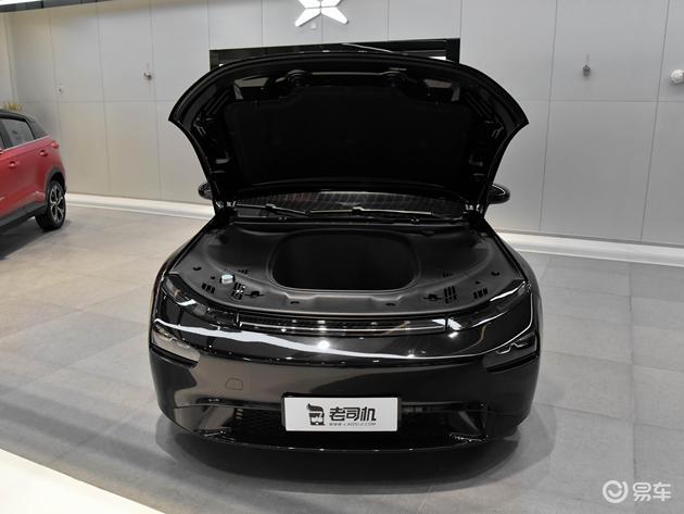 实惠的中国品牌中型车 实拍小鹏汽车p7