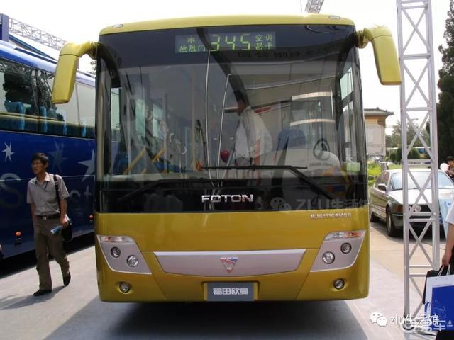 绿黄红经典再现 发现北汽福田欧曼bj6111换装绿皮车