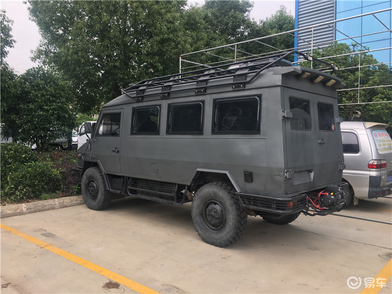 依维柯2046四驱房车       