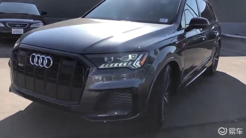 2021款奥迪sq7入库