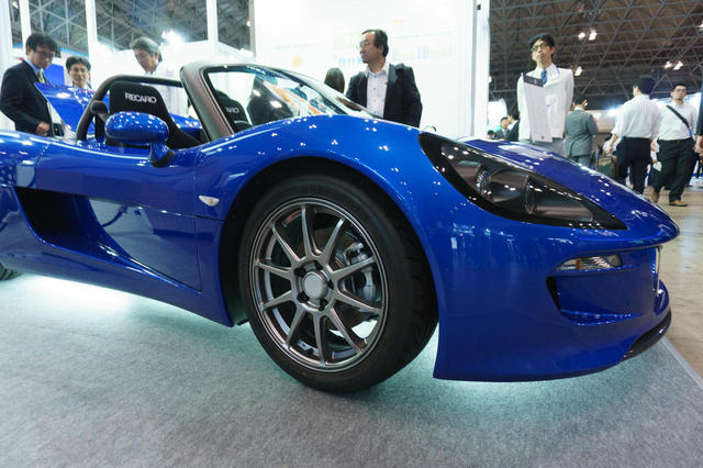 跑车的声音怎么发出来的 w640_h426_a3dd20ff0cf94377aabf34b9ca8e3337.jpg