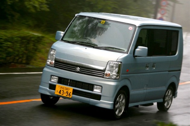 叫做maruti versa 同样,第十一代的铃木carry也推出了中国版的every l