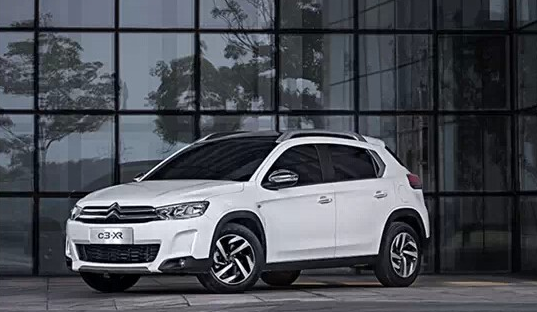 【10多万可以买到这些带天幕玻璃的车!】-易起