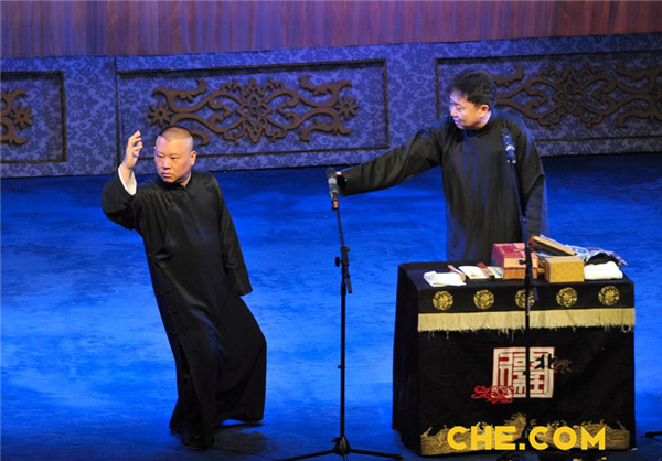 【德云社20周年,郭德纲豪车百万于谦爱捷达】