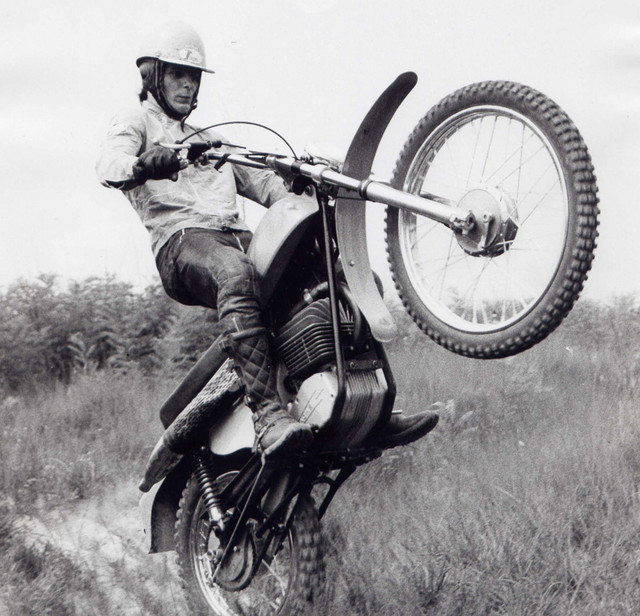 【加上两条腿的斯威 能跑得更好么?】张小树-易起说-易车网