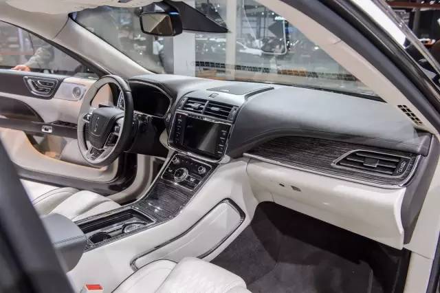 【无视新E,林肯公布大陆预售价42万起!】啊车