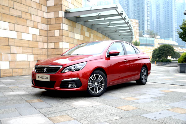 【神龙迎今年首个爆款,助东风汽车逼近400万辆