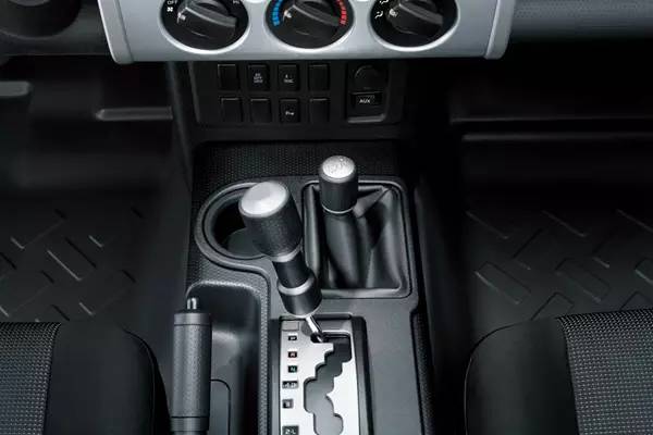 【经典即将谢幕 为不后悔 丰田FJ酷路泽】好车