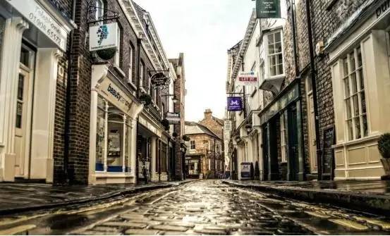 【敢问中国驾照国际地位?自驾圈早知道】汽