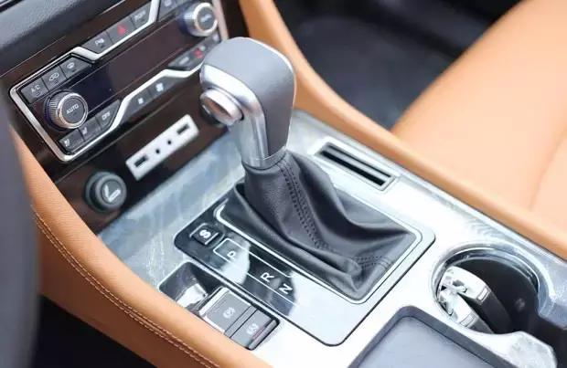 众泰再推T600 Coupe 长得好看还增配1.8T发动机