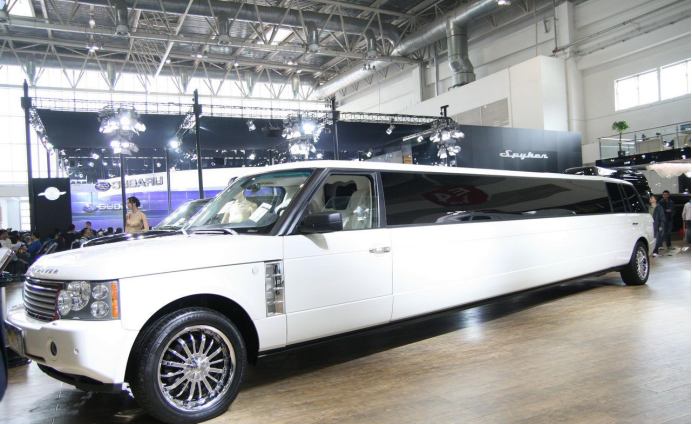 【结婚必须加长车!这些加长车中你会选哪辆?】小亨利的汽车世界-易起说-易车网