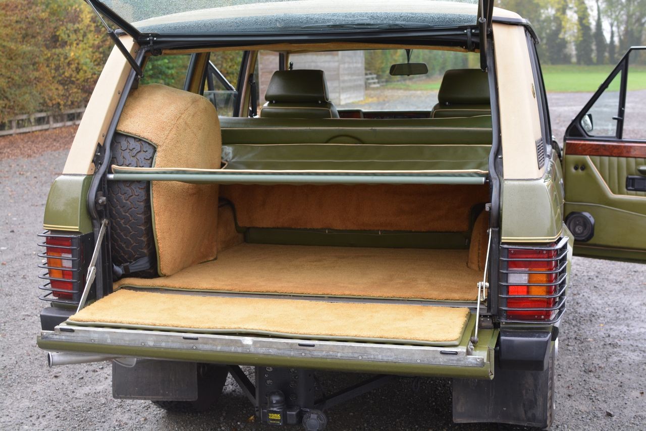 【路虎揽胜Harrods百货特别版】不知名车型-易