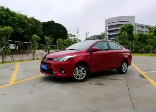 6万元的丰田三厢车,致享原来这么好开!_My车轱