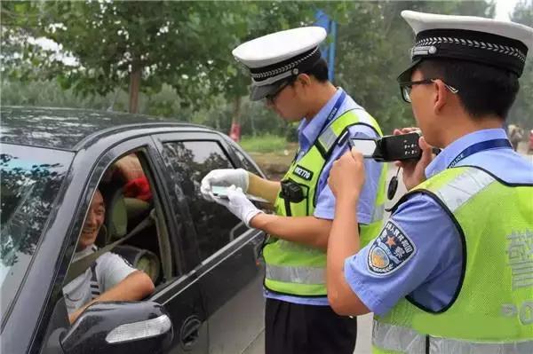 驾驶证的副页没用?丢了它相当于无证驾驶!车早