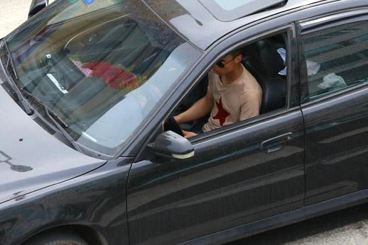 老司机开车不系安全带 w518_h346_c0d71cecdf674e2d9f0bcf01b8cee8ee.jpeg