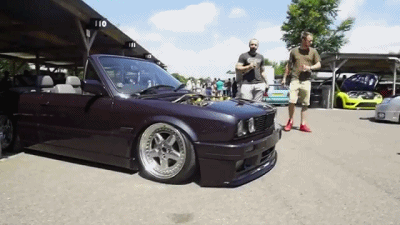 复古敞篷漂移车就不帅?你忘了这台老宝马吧_漂移社_易车号