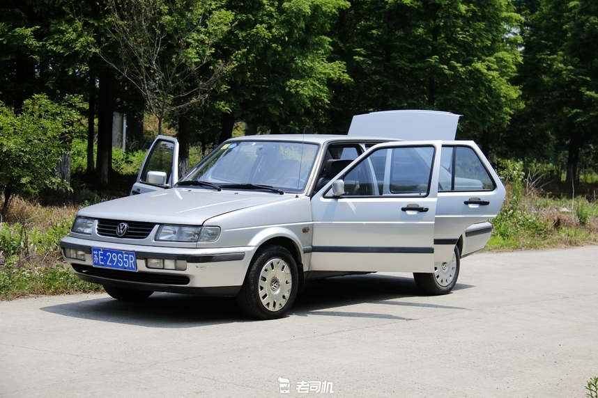 一万块钱买辆超新二手车!07年捷达提车实录_老