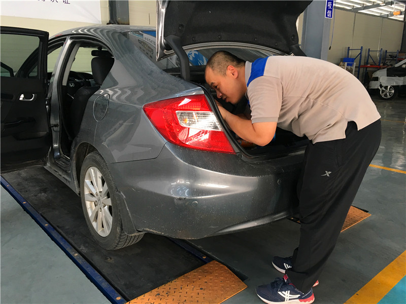 受尽百般折磨的思域 看哭了鉴定师_二手车评估