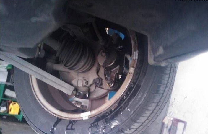 如何自己更换刹车油?枫桥在线-易起说