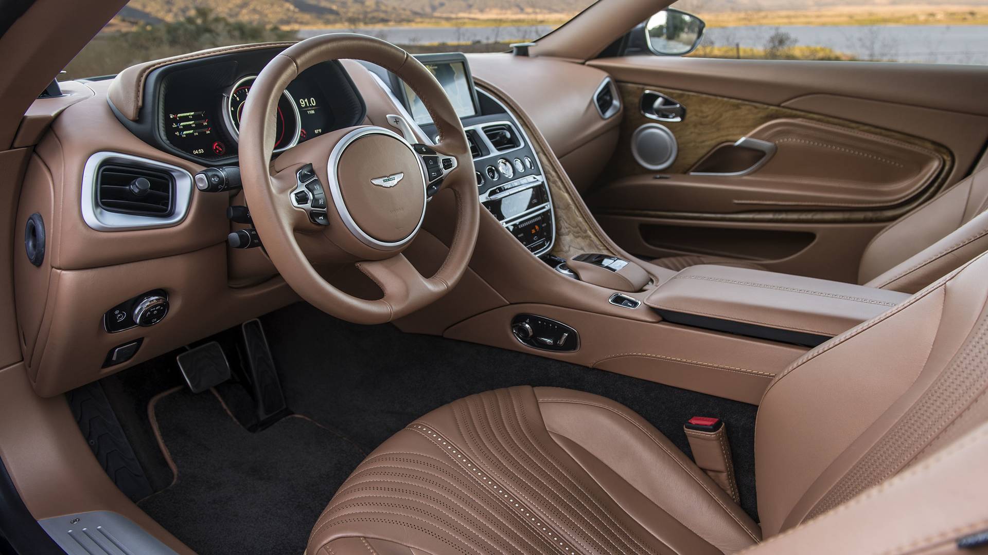 2018阿斯顿马丁DB11V8图赏_跑车Race_易车号-易车网