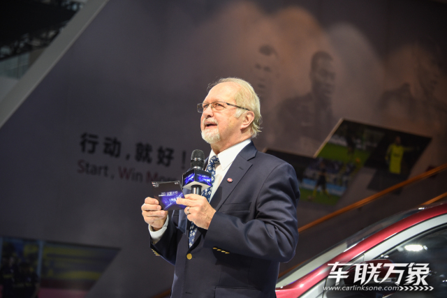 国际米兰球星助阵斯威汽车集结广州车展_车联