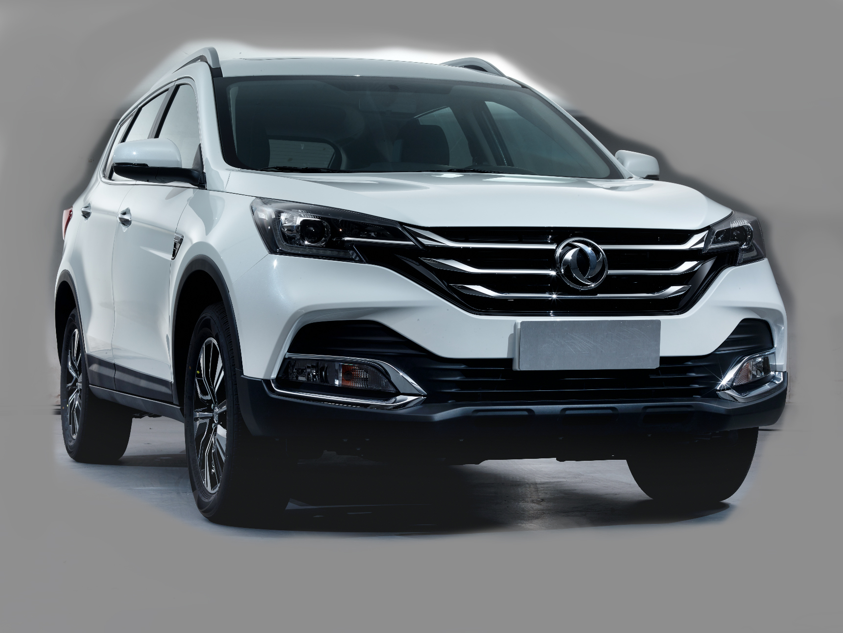 外观更精致 新款东风风神AX7最新谍照曝光_汽车头条_易车号-易车网