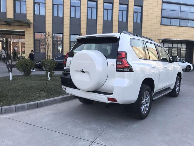 丰田霸道大改款外观图 霸道2.7新款现车齐全可