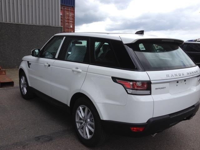 2017进口路虎揽胜运动休闲化城市化设计理念