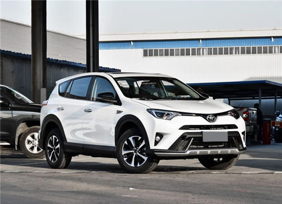 城市suv鼻祖 2018款丰田rav4荣放降6万