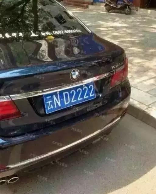 27辆车全是连号车牌,并且,都是同一个人的车