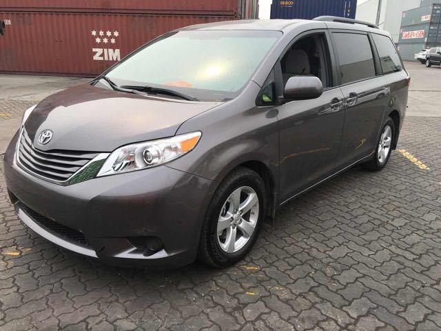 17款丰田塞纳使用舒适越野车型特价38万起