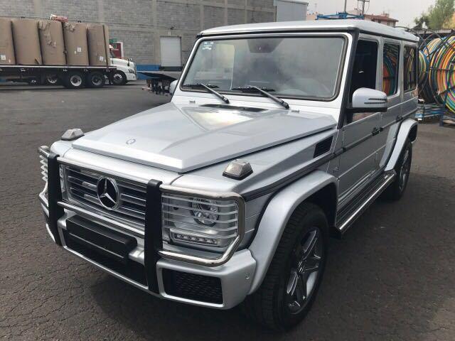 18款奔驰G级传奇的车型坚守着硬派越野车的身