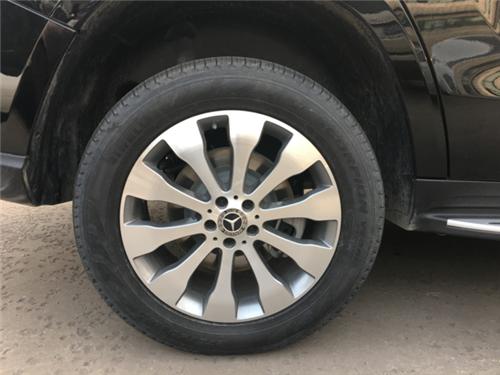 豪车资讯18款奔驰GLS450美版3.0T配置和17款奔驰450有什么区别？