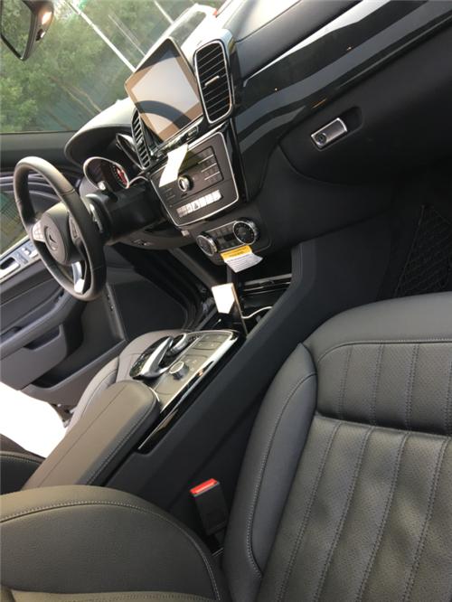 豪车资讯18款奔驰GLS450美版3.0T配置和17款奔驰450有什么区别？